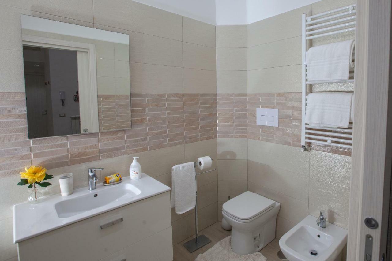 Garibaldi House Apartment Naples Luaran gambar